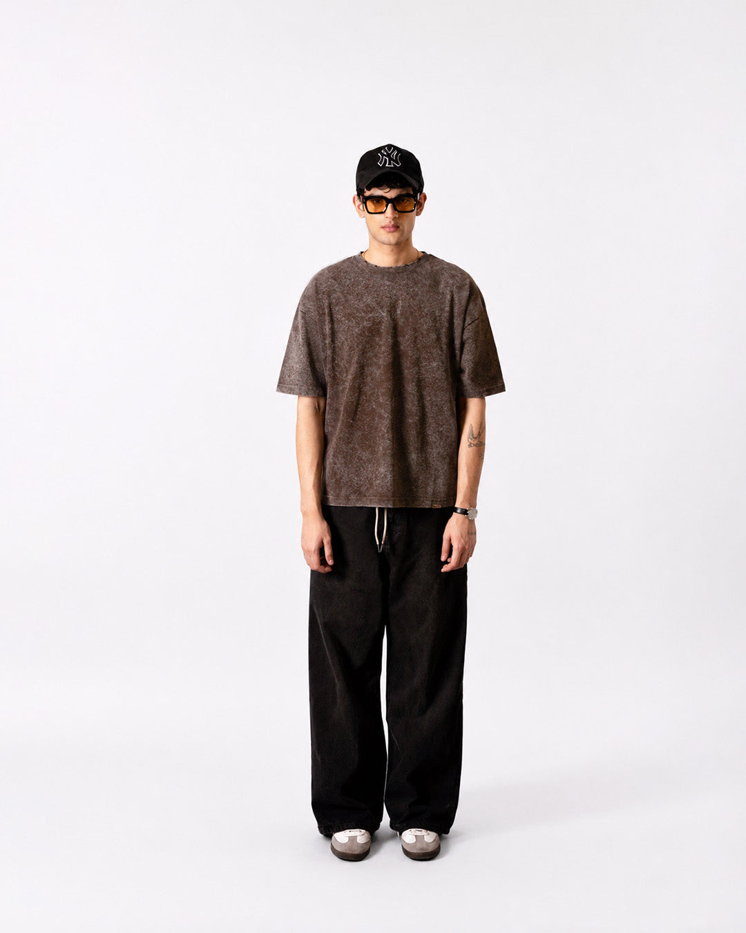 RIPPED ACID WASH BOXY TEE JET BLACK