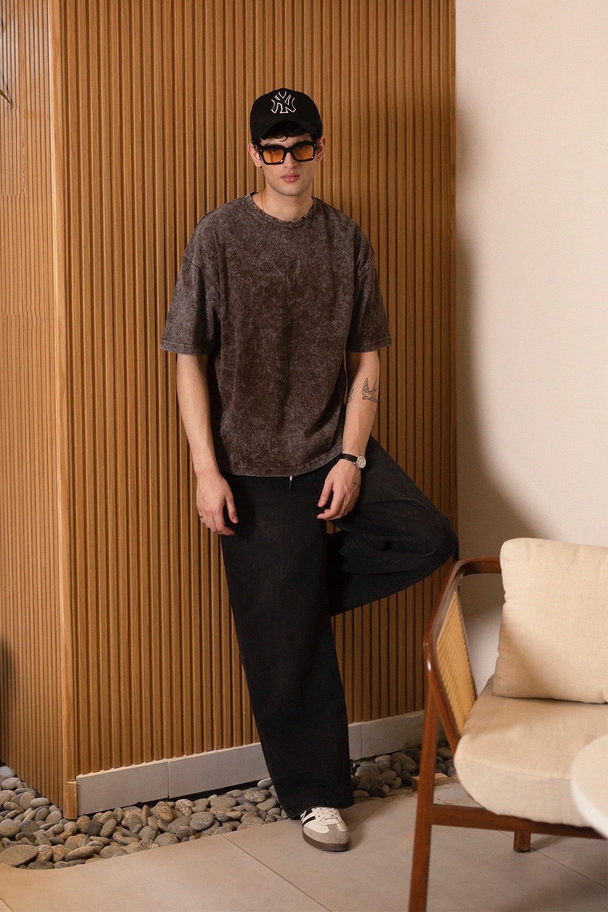 RIPPED ACID WASH BOXY TEE SOLEMNITY
